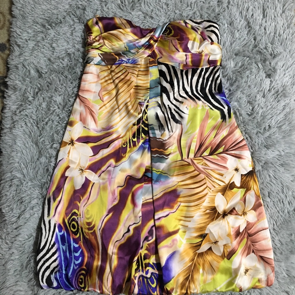 Like New Cache Bubble Hem Strapless Cocktail Dress - image 3